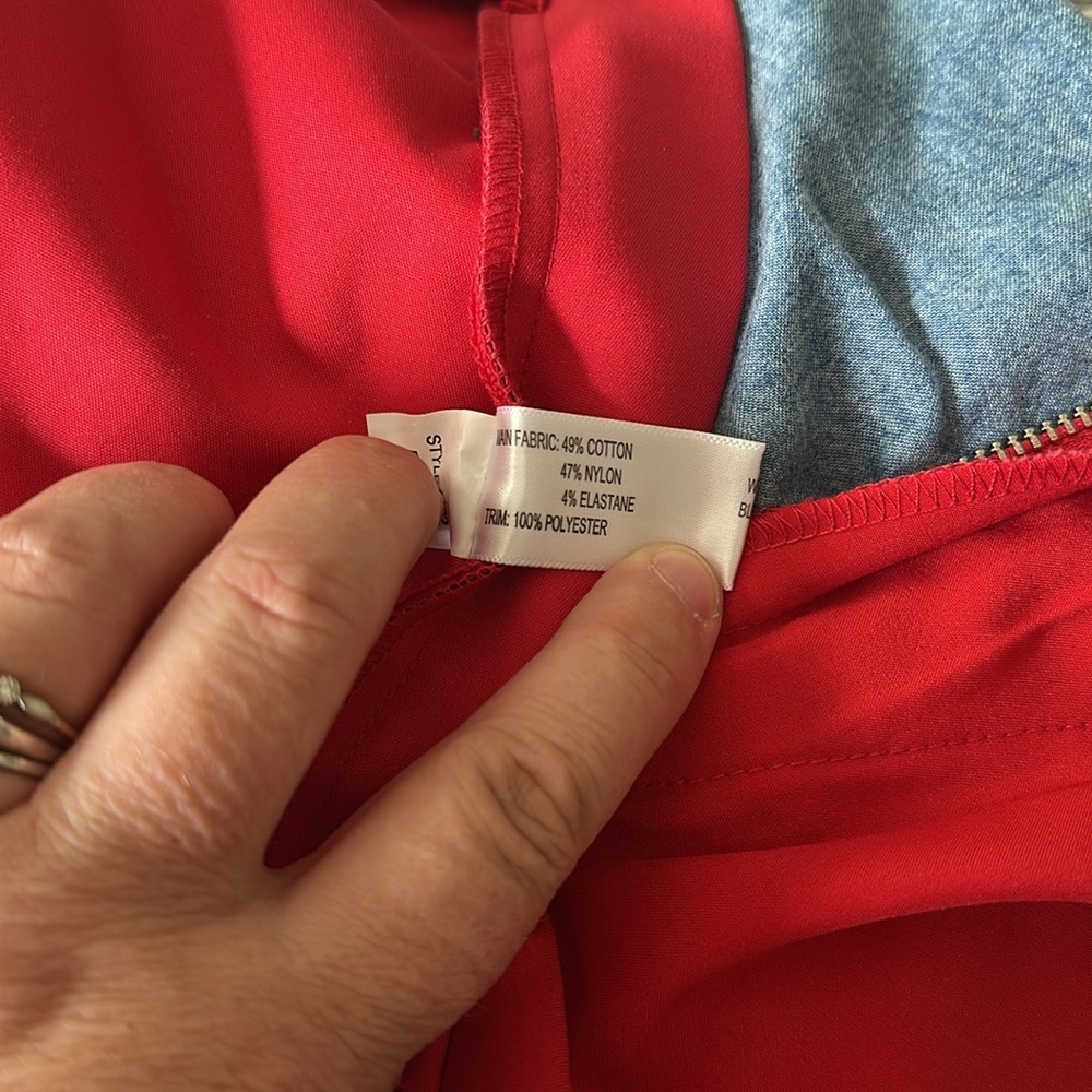Eloquii Red Side Zip Tailored Shorts Sz 22 - Picture 5 of 5